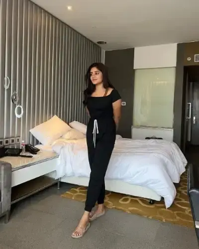 Call Girls Bhachau Cash On Delivery