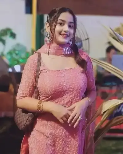 Call Girls Bhachau Cash On Delivery