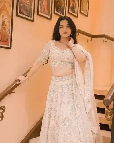 Escort Bhachau